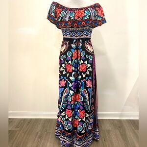 Whimsical Campesina-style off-shoulder maxi dress, size M
